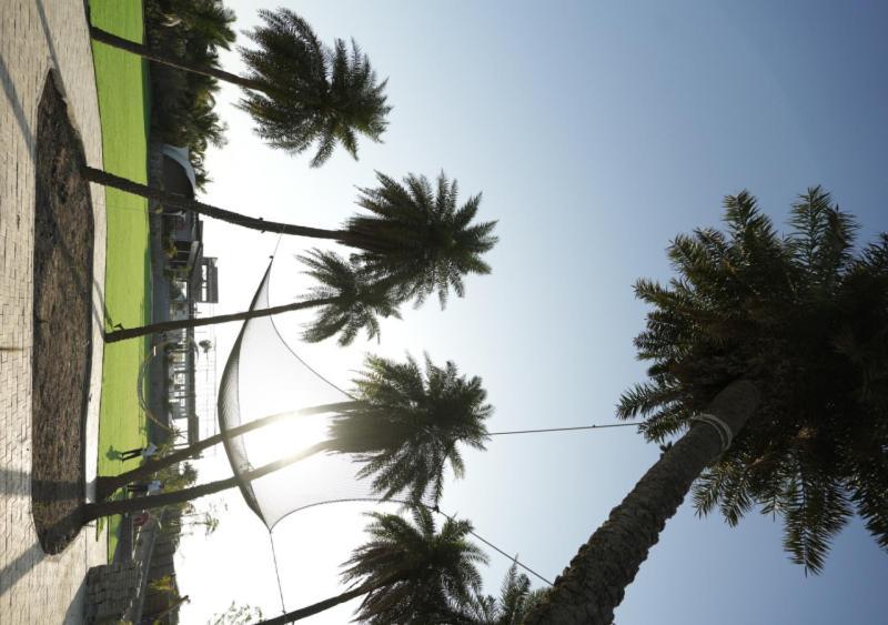 Palm Beach Resort Valsad Exteriör bild